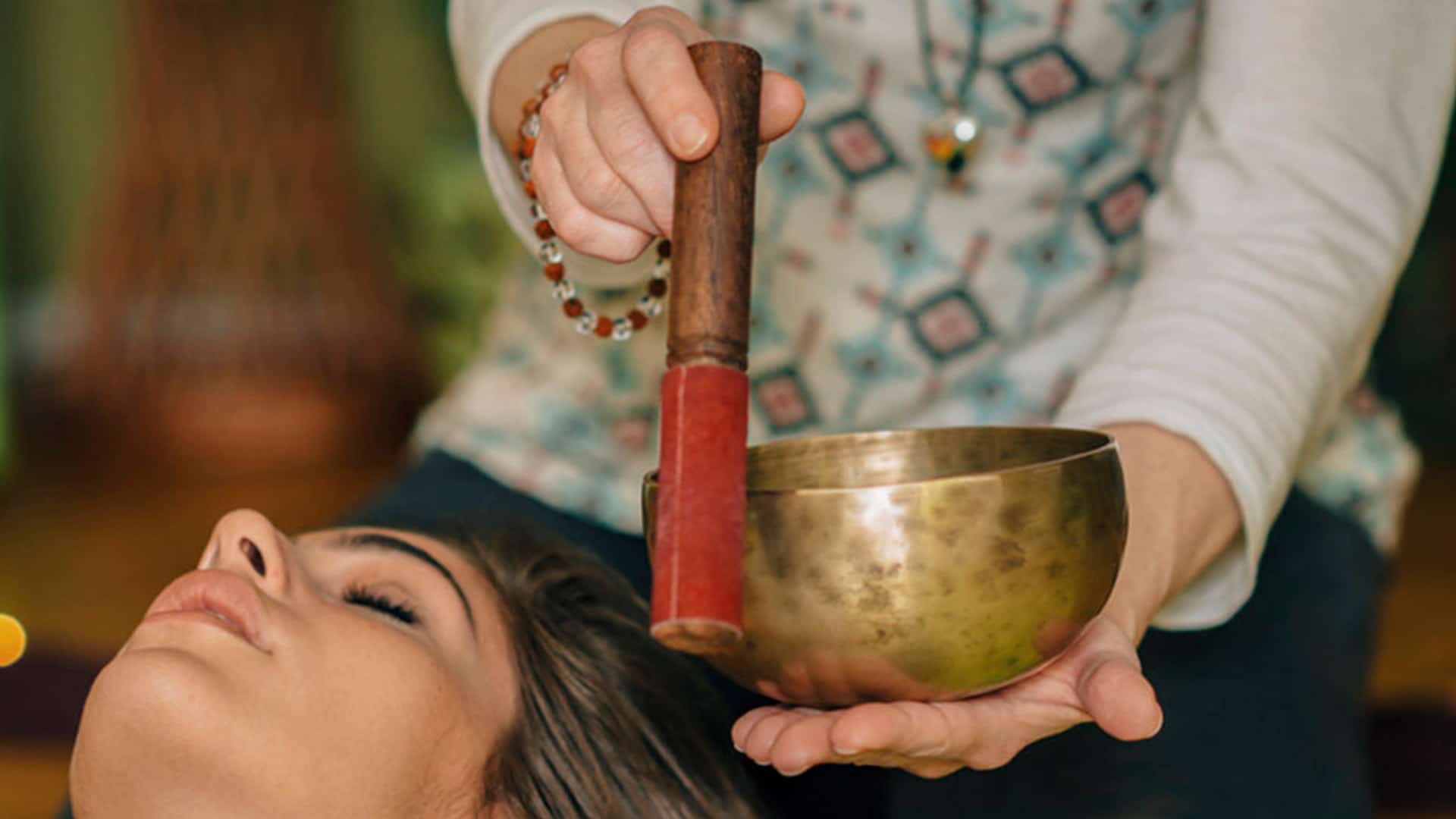 Sound Massage with Tibetan Bowls