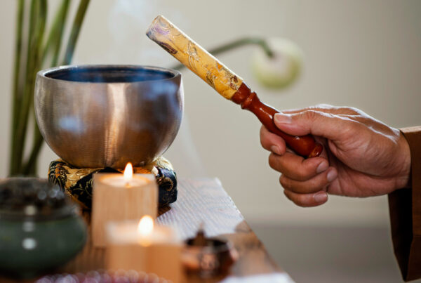 How to Use Tibetan Singing Bowls During Rituals?