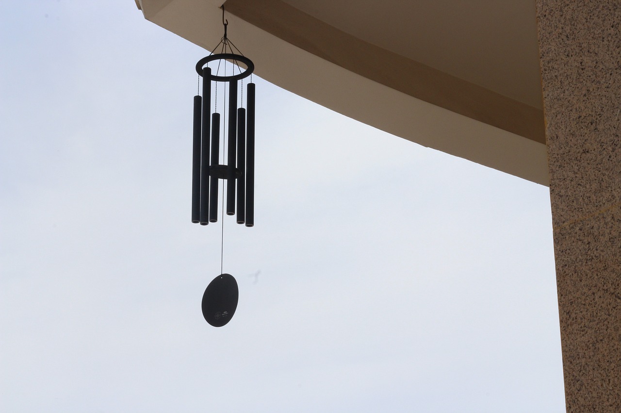 How using wind chimes soothe your mood? Know the Facts